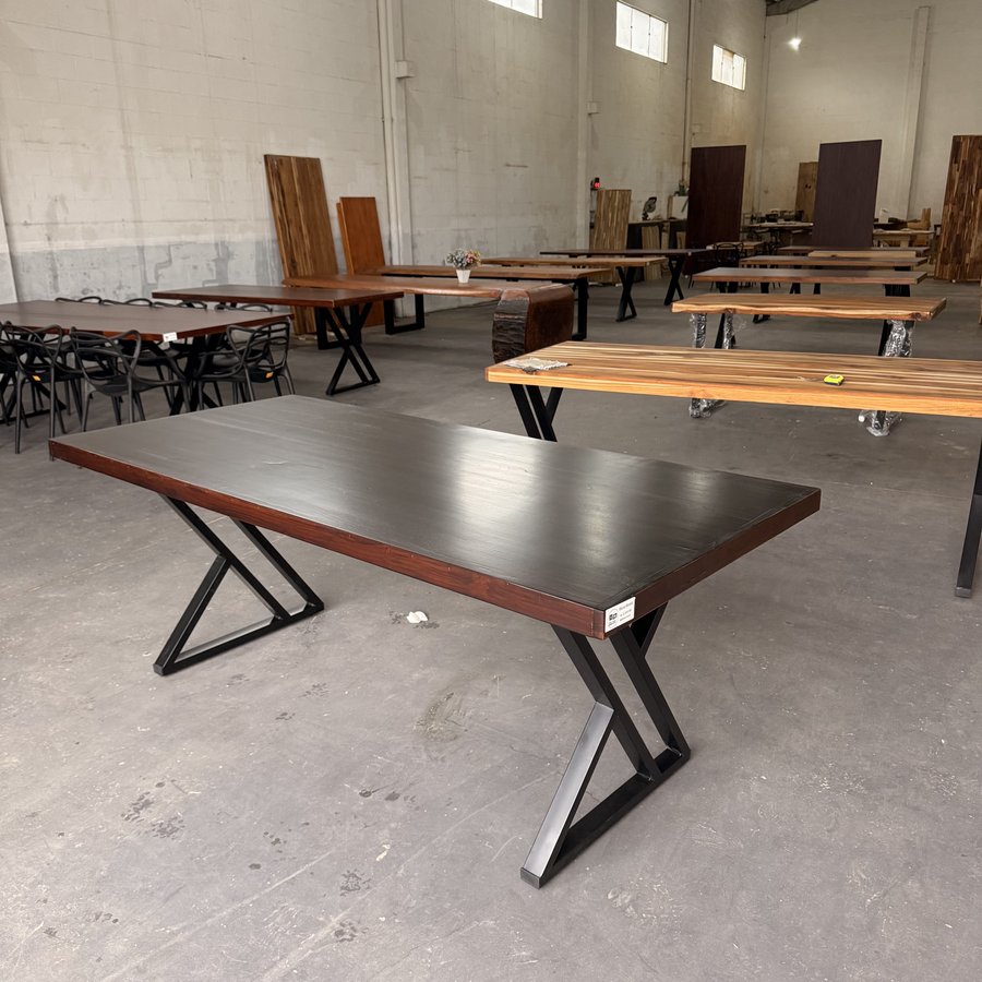 Mesa Industrial Mel 2,5m sem cadeiras